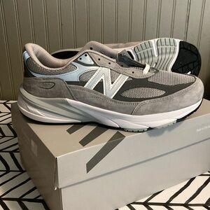 Men’s New Balance 990v6 10.5 WIDTH 4E